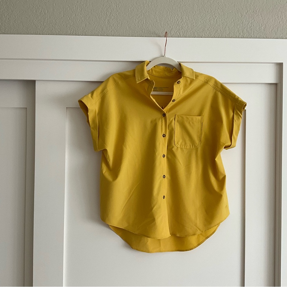 Albion Yellow Women's Button-Down Shirt